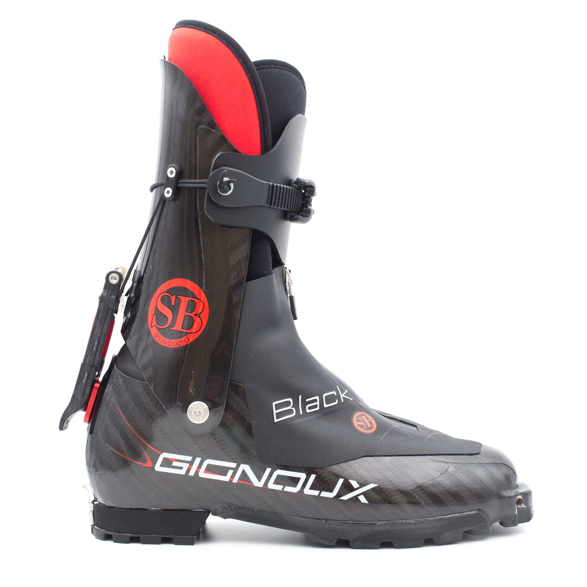 PierreGignouxProduitsWeb_0004s_0024_Black-snowboard-Profil-gauche.jpg